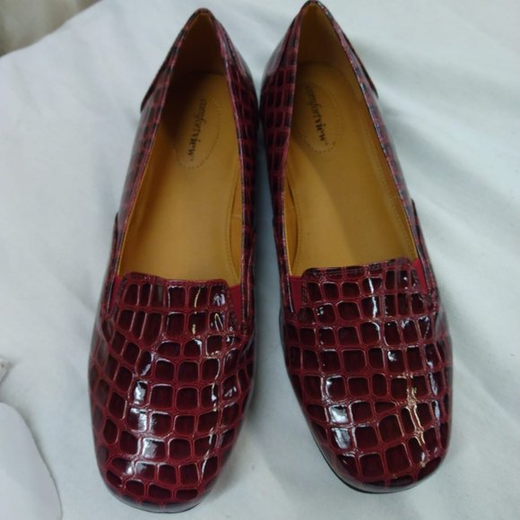NWB Size 10.5 WW Comfort View Leisa Flat Women's Burgundy Shoes - Picture 3 of 5